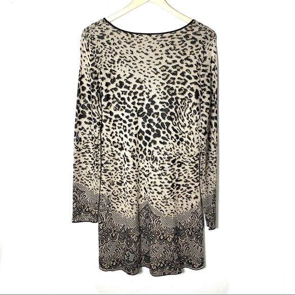 Leopard print sweater with gold accents - Picture 4 of 4